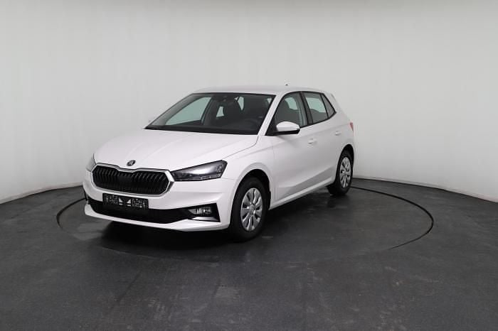 Neu Skoda Fabia Essence 95 PS (69 kW) 2025 Weiß, candy weiß Kleinwagen