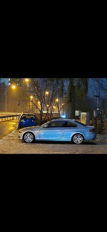 Silber Gebraucht 2007 BMW 325 Coupé | 7.000 € - Bild 1/4