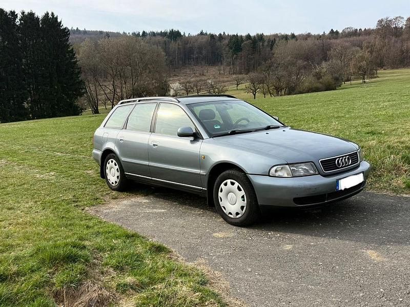 Gebraucht Audi A4 110 PS (80 kW) 1998 Grau Kombi