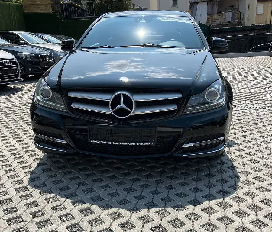 Gebraucht Mercedes C220 170 PS (125 kW) 2014 Schwarz Coupé