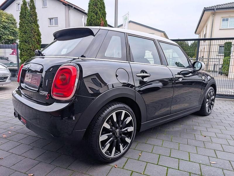 Gebraucht Mini Cooper 136 PS (100 kW) 2016 Schwarz Kleinwagen