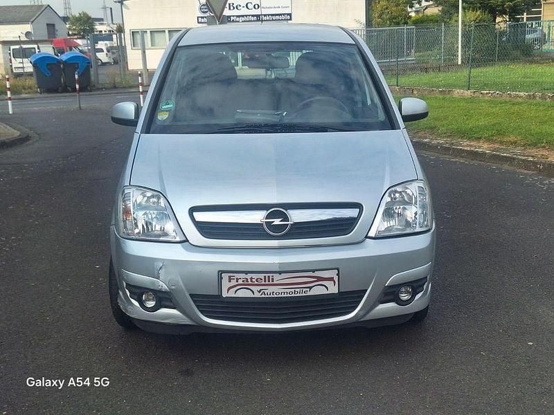 Silber Gebraucht 2008 Opel Meriva Edition Van / Kleinbus | 1.499 € (Superpreis) - Bild 1/4