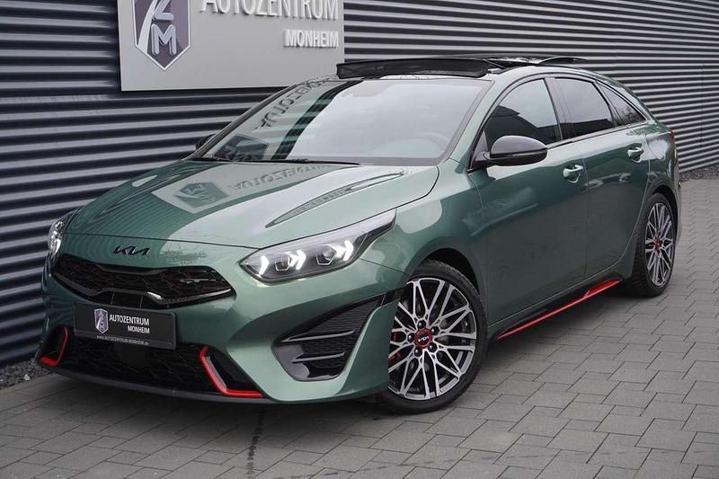 Gebraucht Kia ProCeed GT 204 PS (150 kW) 2023 Grün (experience green metallic) Kombi