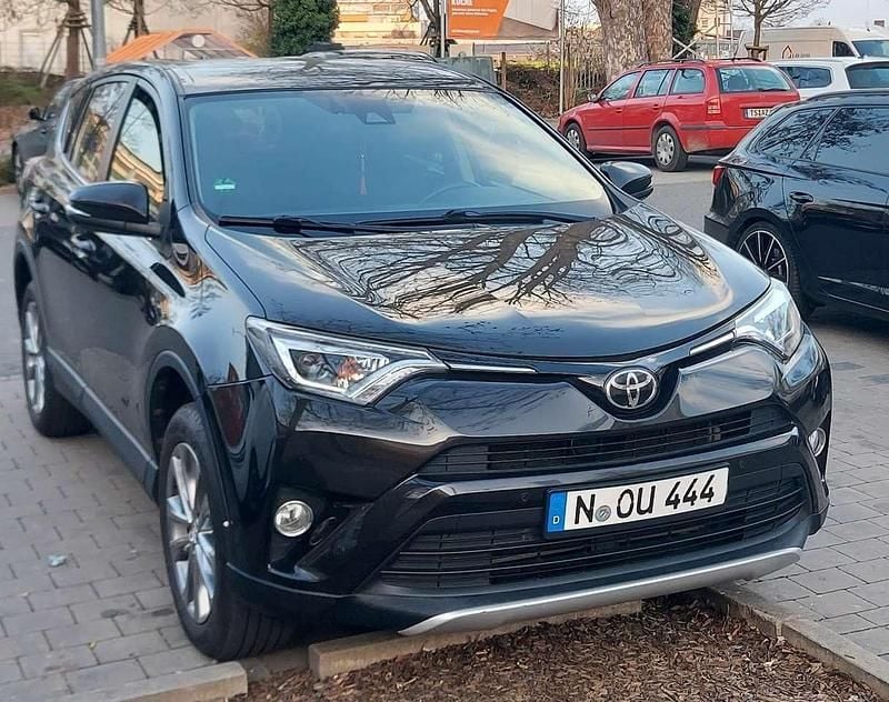 Gebraucht Toyota RAV4 Edition-S 143 PS (105 kW) 2016 SUV