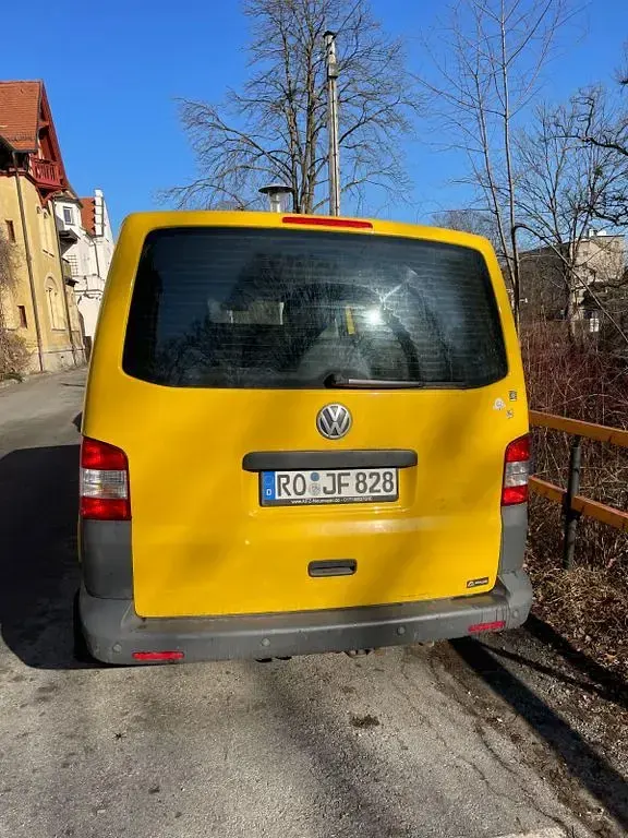 Używany VW Transporter 84 KM (61 kW) 2012 Żółty Van