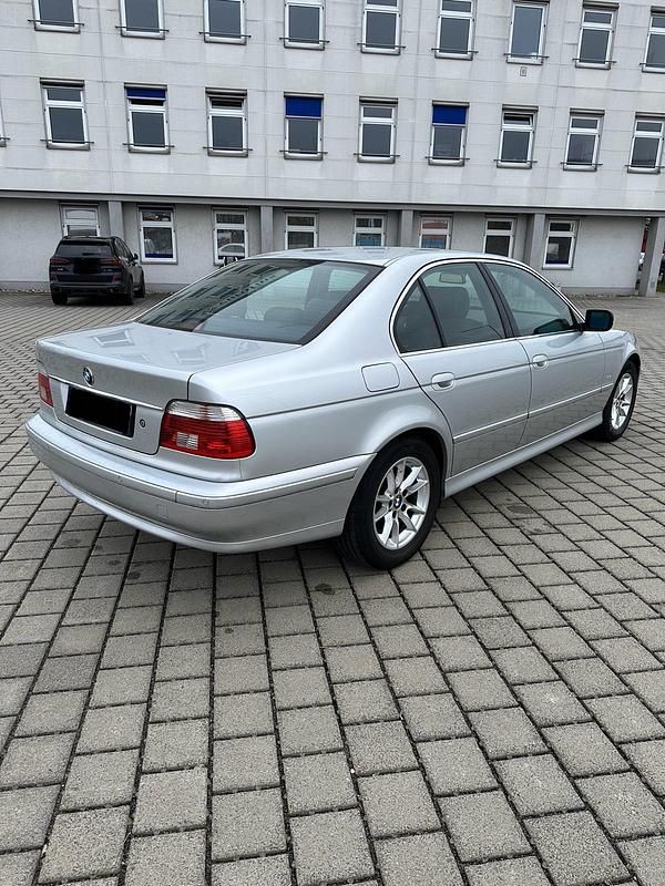 Gebraucht BMW 525 Exclusive 192 PS (141 kW) 2002 Silber Limousine