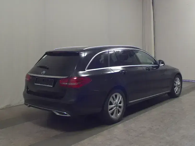 Gebraucht Mercedes C220 Avantgarde 194 PS (142 kW) 2020 Schwarz Kombi