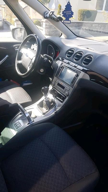 Usata Ford Galaxy 140 CV (102 kW) 2006 Nero Monovolume