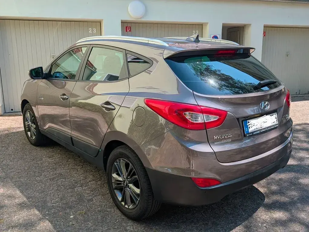 Gebraucht Hyundai ix35 Trend 135 PS (99 kW) 2015 Braun SUV