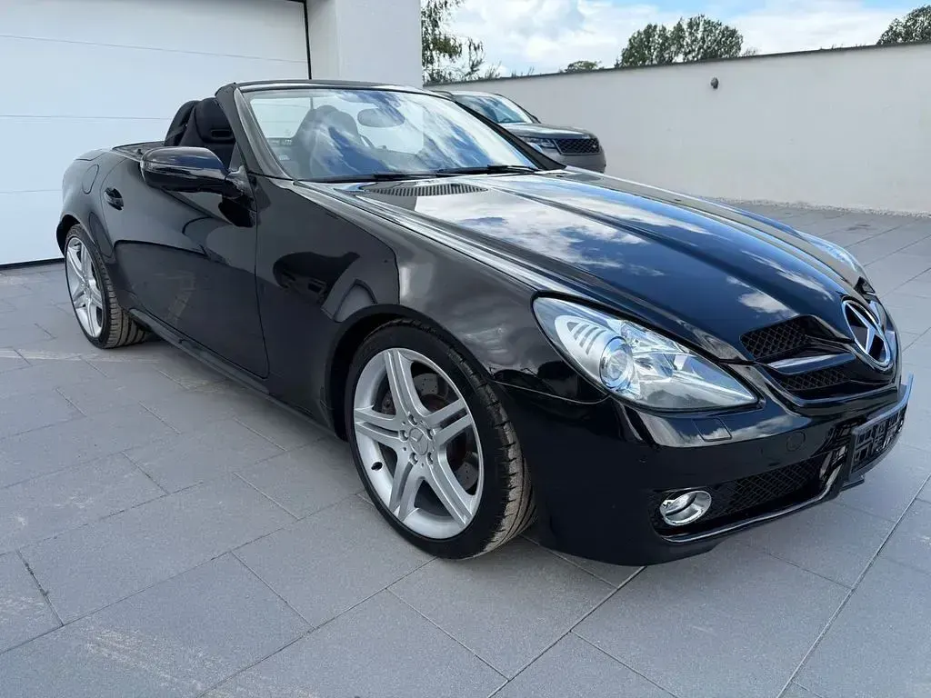 Gebraucht Mercedes SLK300 231 PS (169 kW) 2011 Schwarz Cabrio