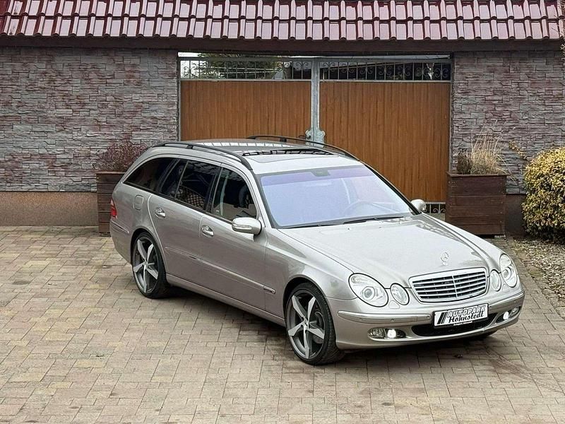 Gebraucht Mercedes E350 Avantgarde 272 PS (200 kW) 2005 Other Kombi