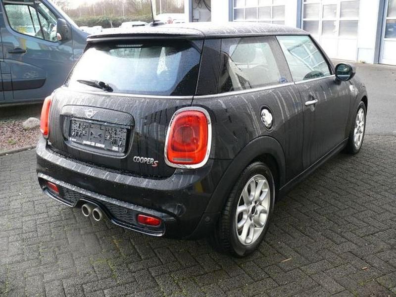 Gebraucht Mini Cooper S 192 PS (141 kW) 2019 Schwarz Kleinwagen
