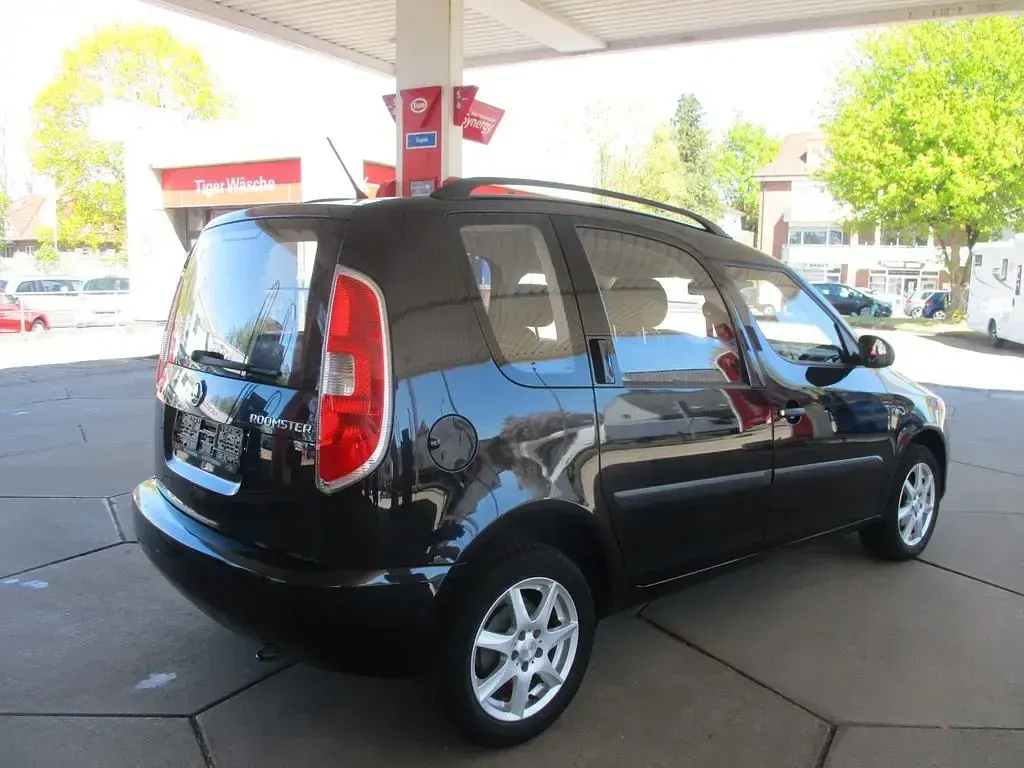 Gebraucht Skoda Roomster Plus Edition 69 PS (50 kW) 2014 Schwarz Van / Kleinbus