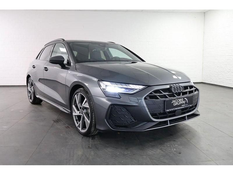 Gebraucht Audi A3 S-Line 150 PS (110 kW) 2025 Daytonagrau perleffekt Limousine
