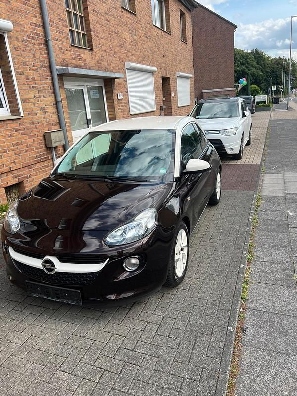 Braun Gebraucht 2016 Opel Adam Kleinwagen | 6.200 € (Etwas zu teuer) - Bild 1/4