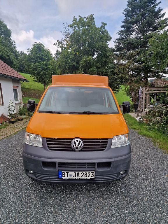 Gebraucht VW T5 102 PS (75 kW) 2009 Orange Van