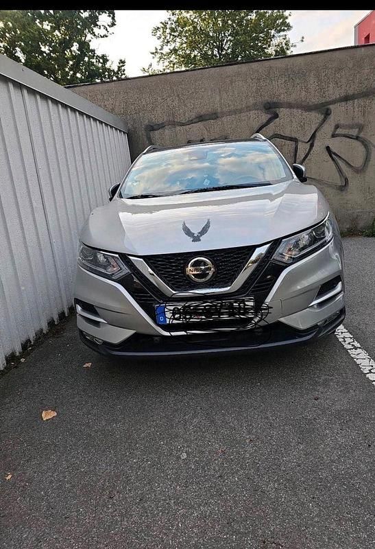 Grau Gebraucht 2019 Nissan Qashqai Acenta SUV | 13.900 € (Fairer Preis) - Bild 1/4