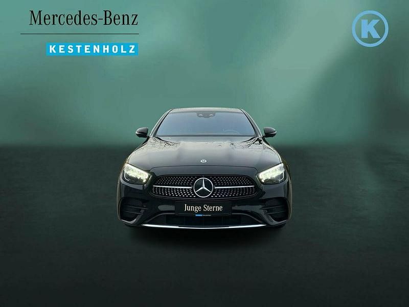 Gebraucht Mercedes E300 AMG 306 PS (225 kW) 2022 Unilack schwarz Limousine