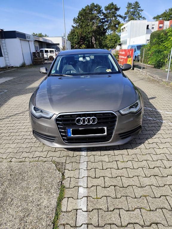 Gebraucht Audi A6 Ambiente 204 PS (150 kW) 2011 Grau Limousine