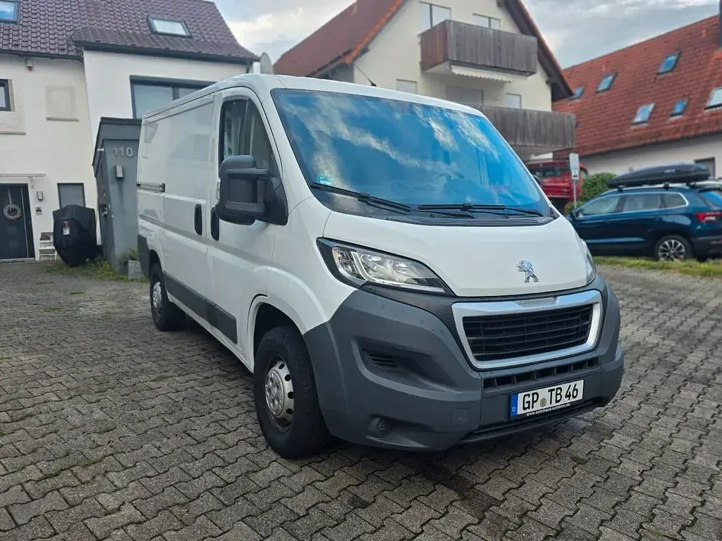 Gebraucht Peugeot Boxer 110 PS (80 kW) 2017 Weiß Van