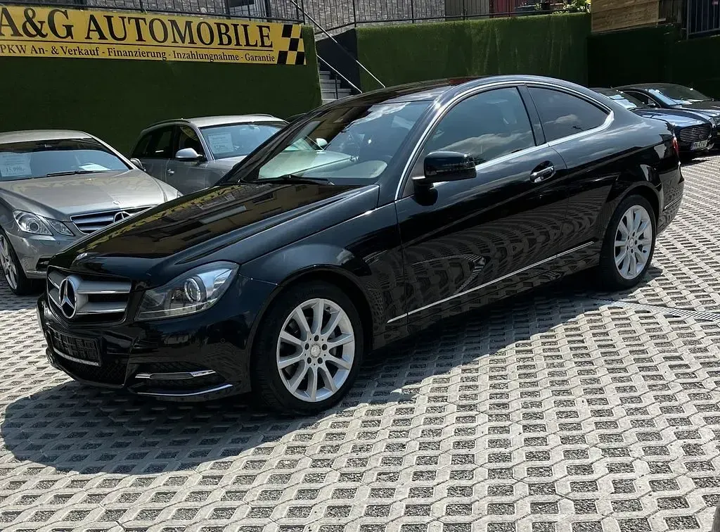 Gebraucht Mercedes C220 170 PS (125 kW) 2014 Schwarz Coupé