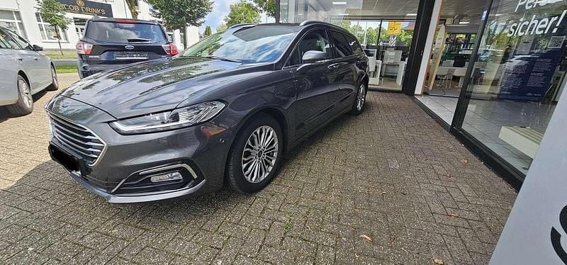 Grau Gebraucht 2020 Ford Mondeo Titanium Kombi | 11.990 € (Superpreis) - Bild 1/4