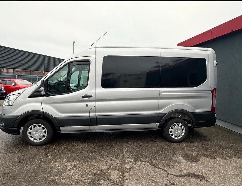 Gebraucht Ford Transit 170 PS (125 kW) 2019 Silber Van / Kleinbus