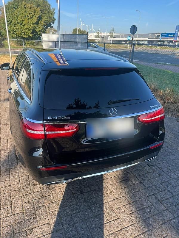 Gebraucht Mercedes E400 AMG line 340 PS (250 kW) 2018 Schwarz Kombi