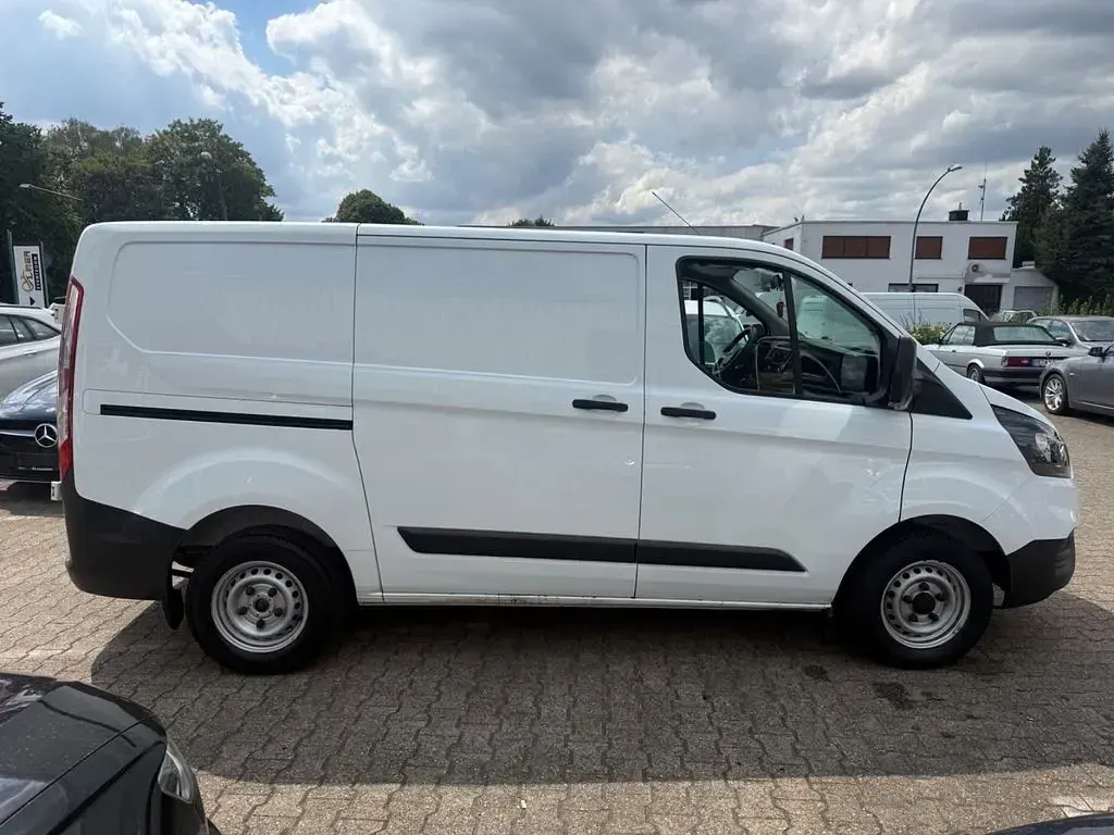 Gebraucht Ford Transit Custom 105 PS (77 kW) 2018 Weiß Van