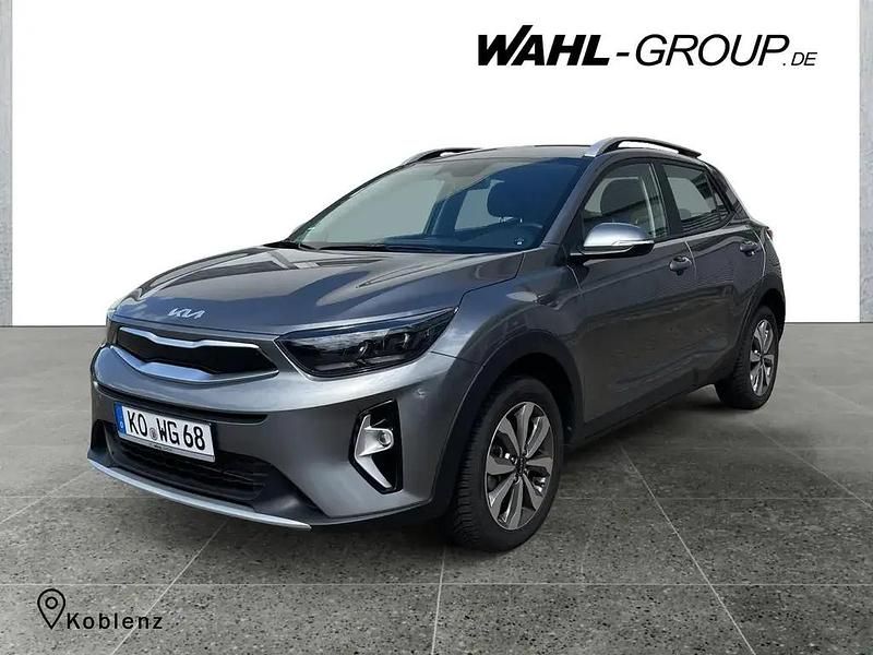 Grau Gebraucht 2024 Kia Stonic Vision SUV | 21.590 € (Teuer) - Bild 1/4