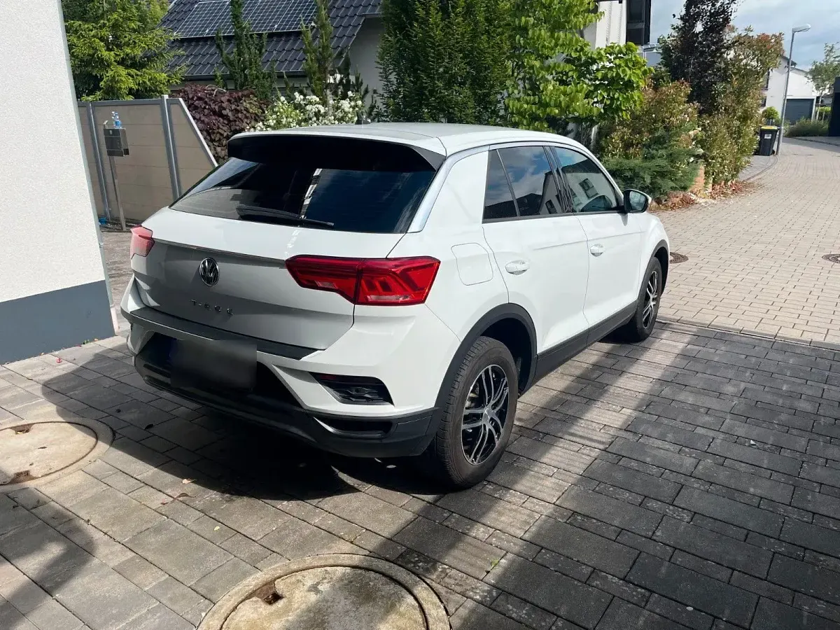 Gebraucht VW T-Roc 116 PS (85 kW) 2018 Weiß SUV