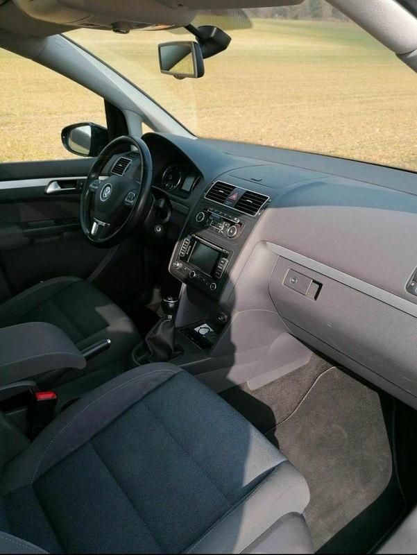 Gebraucht VW Touran Style 140 PS (102 kW) 2012 Schwarz Van / Kleinbus