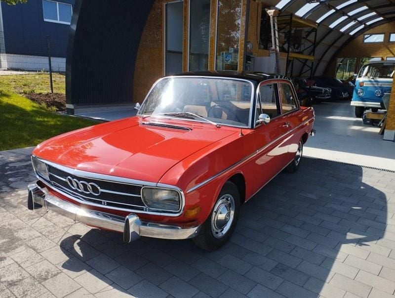 Gebraucht Audi F103 80 PS (58 kW) 1968 Rot Limousine