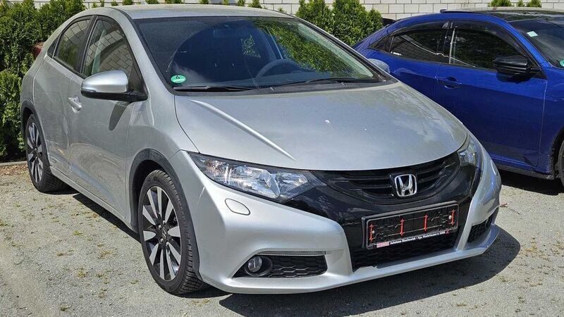 Grau Gebraucht 2014 Honda Civic Sport Limousine | 12.990 € (Fairer Preis) - Bild 1/2