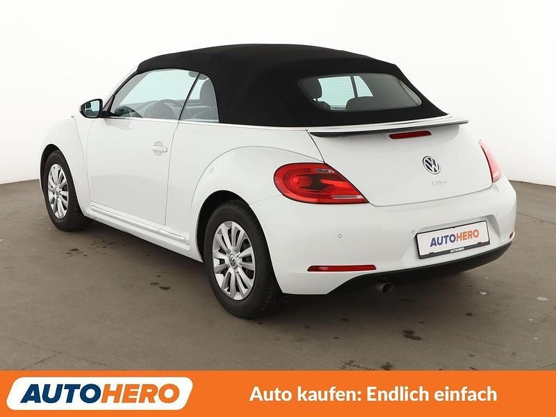 Gebraucht VW Beetle Cup 105 PS (77 kW) 2015 Weiß Kleinwagen