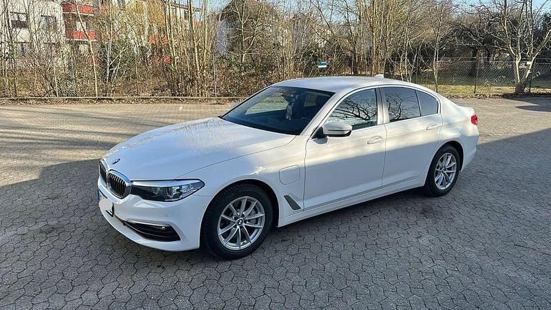 Gebraucht BMW 530e iPerformance 252 PS (185 kW) 2019 Weiß Limousine