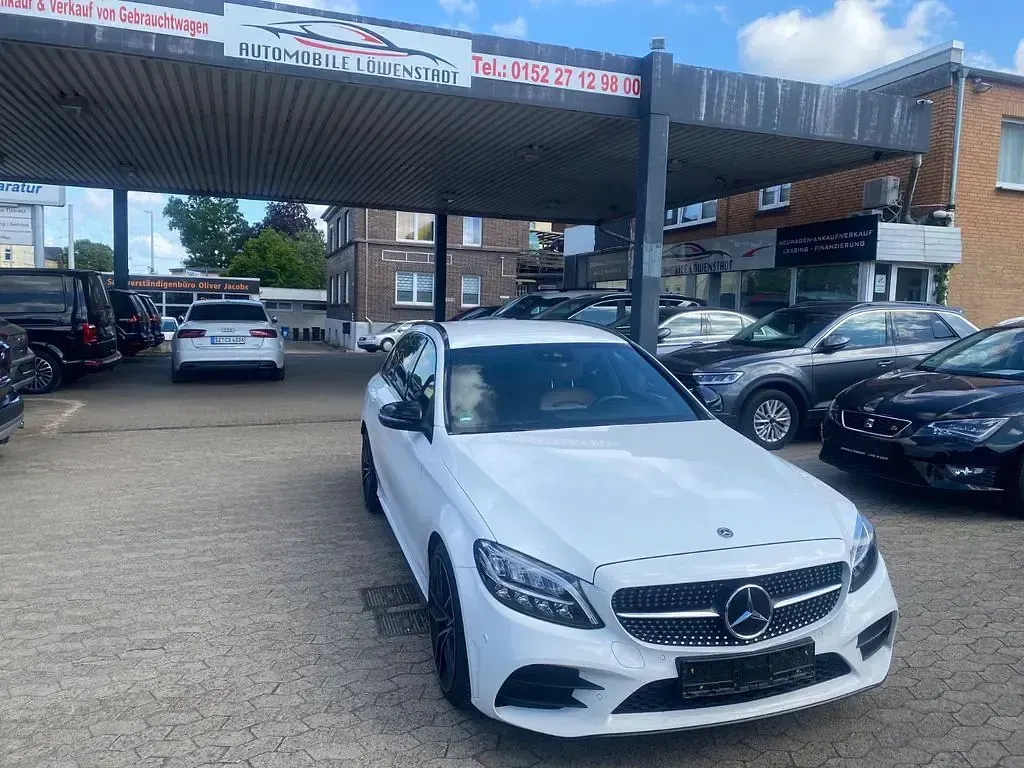 Gebraucht Mercedes C220 AMG line 194 PS (142 kW) 2019 Weiß Kombi