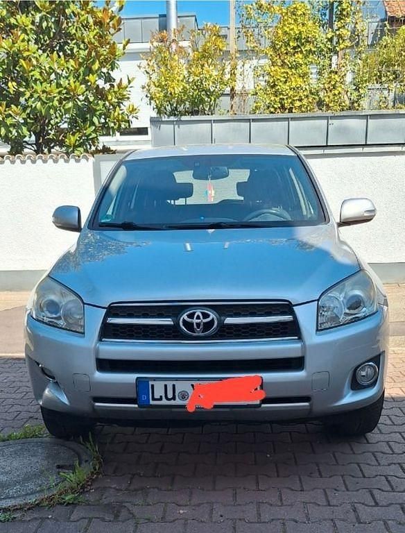 Gebraucht 2009 Toyota RAV4 SUV | 7.900 € (Etwas zu teuer) - Bild 1/4