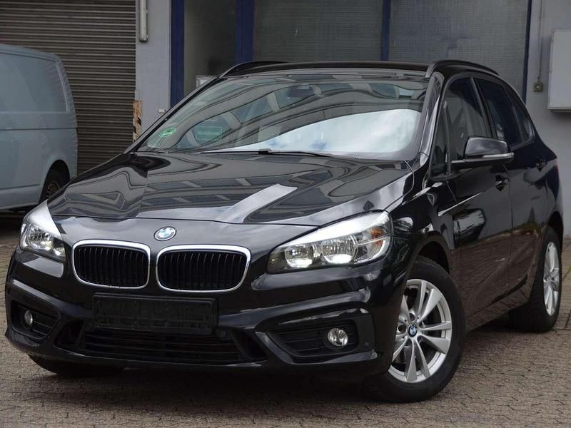 Schwarz Gebraucht 2016 BMW 216 Advantage Van / Kleinbus | 11.390 € (Fairer Preis) - Bild 1/4