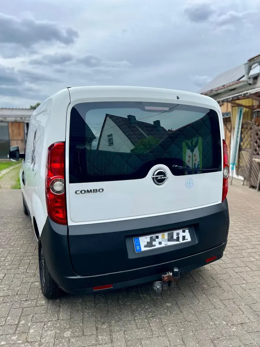 Używany Opel Combo 69 KM (50 kW) 2013 Biały Minivan