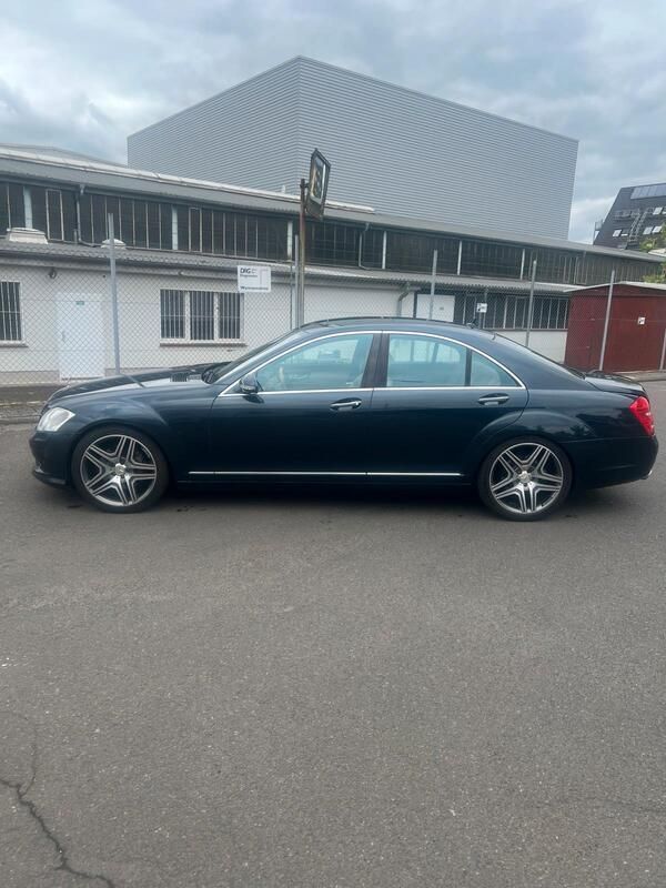 Blau Gebraucht 2005 Mercedes S500 Limousine | 8.700 € (Superpreis) - Bild 1/4