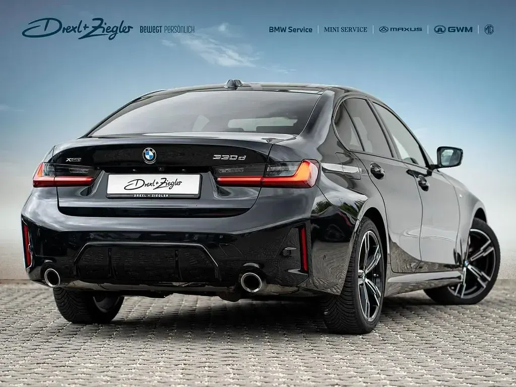Gebraucht BMW 330 M Sport 286 PS (210 kW) 2025 Saphirschwarzmetallic Limousine