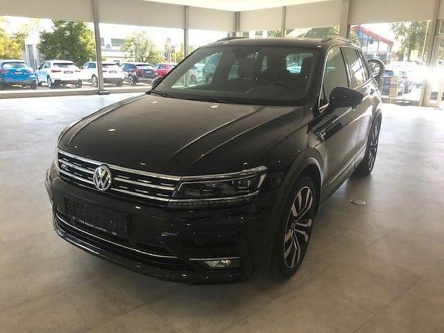 Schwarz Gebraucht 2020 VW Tiguan Highline SUV | 31.498 € (Etwas zu teuer) - Bild 1/4