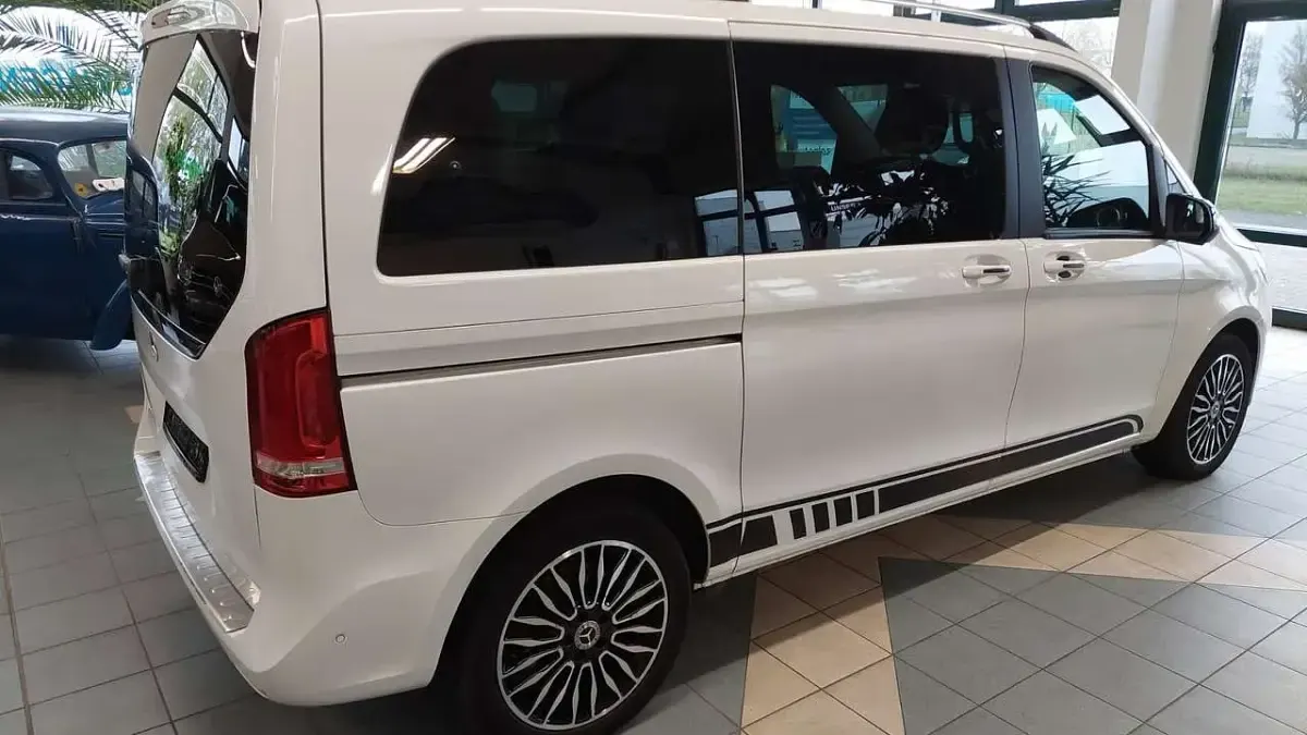 Gebraucht Mercedes V220 Edition 163 PS (119 kW) 2019 Bergkristallweiss Van / Kleinbus