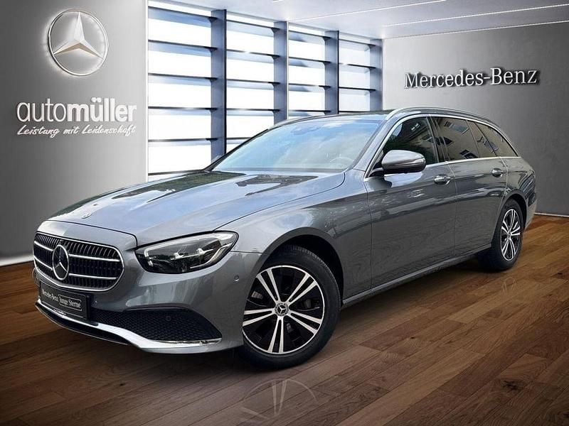 Grau Gebraucht 2022 Mercedes E300 Limousine | 32.980 € (Superpreis) - Bild 1/3