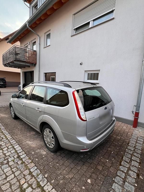 Second-hand Ford Focus 100 CP (73 kW) 2008 Argintiu Break