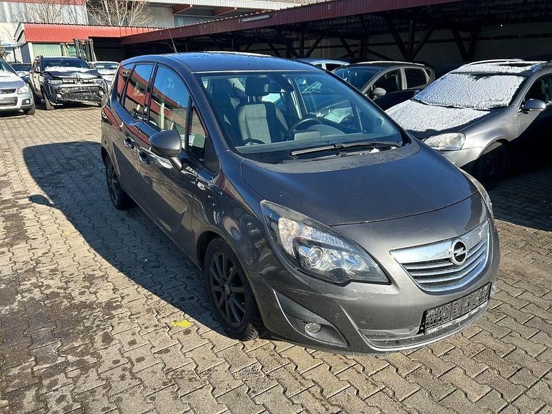 Gebraucht Opel Meriva 101 PS (74 kW) 2012 Other Van / Kleinbus