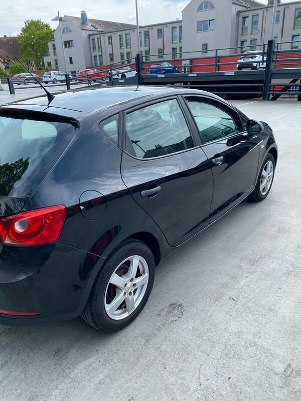 Schwarz Gebraucht 2009 Seat Ibiza Limousine | 3.900 € (Fairer Preis) - Bild 1/4