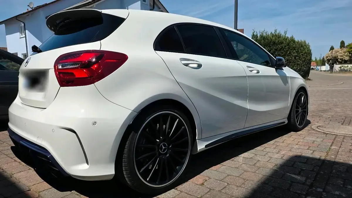 Gebraucht Mercedes A45 AMG AMG 381 PS (280 kW) 2018 Weiß Limousine