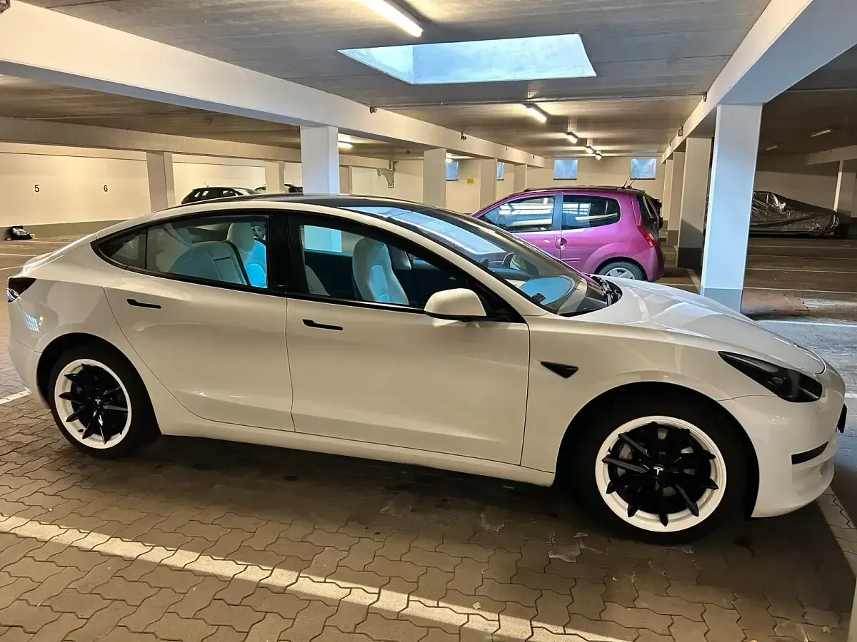 Gebraucht Tesla Model 3 208 kW (283 PS) 2022 Weiß Limousine